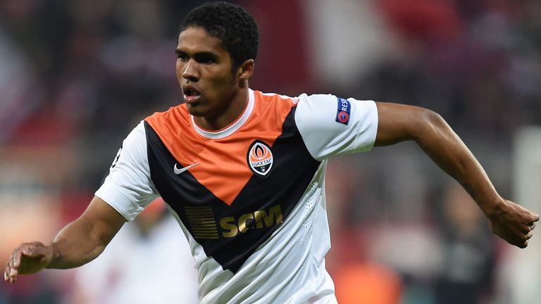 Costa: Looking to push through move to Stamford Bridge