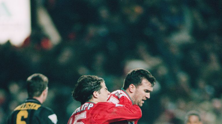 Neil Ruddock and Jamie Redknapp celebrate Liverpool's late equaliser in 1994