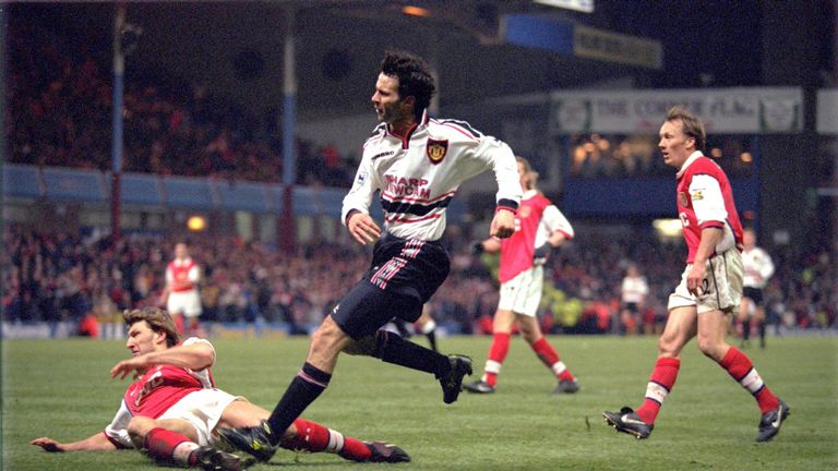 Ryan Giggs scores the winning goal in extra time during the FA Cup semi-final replay in 1999