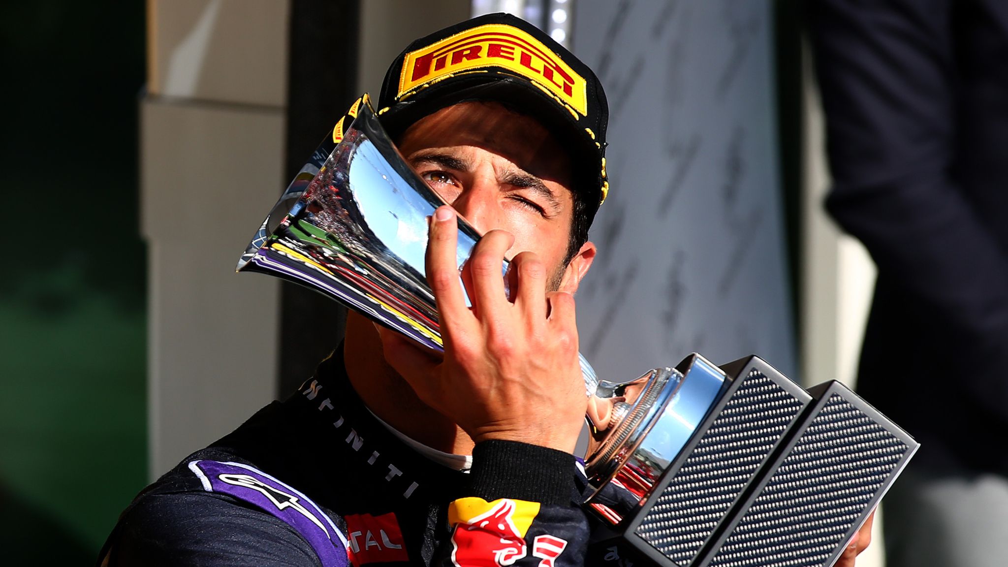 Ricciardo: F1 trophies should be 'iconic not generic' · RaceFans