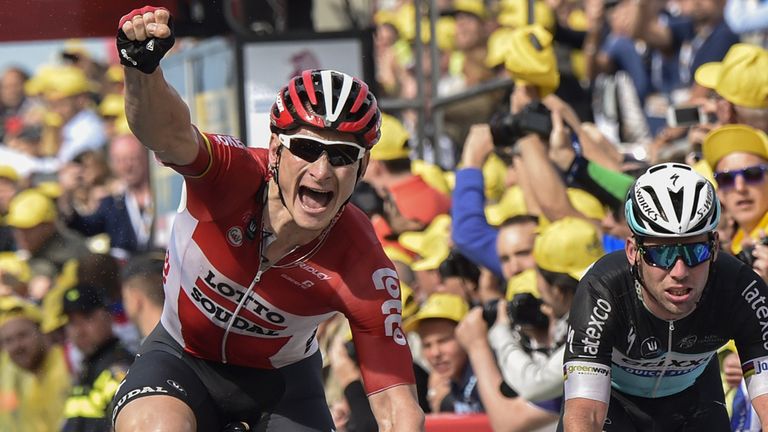 Andre Greipel prevailed in a bunch sprint on stage two