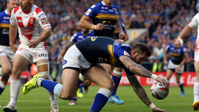 Zak Hardaker goes over for a Leeds try