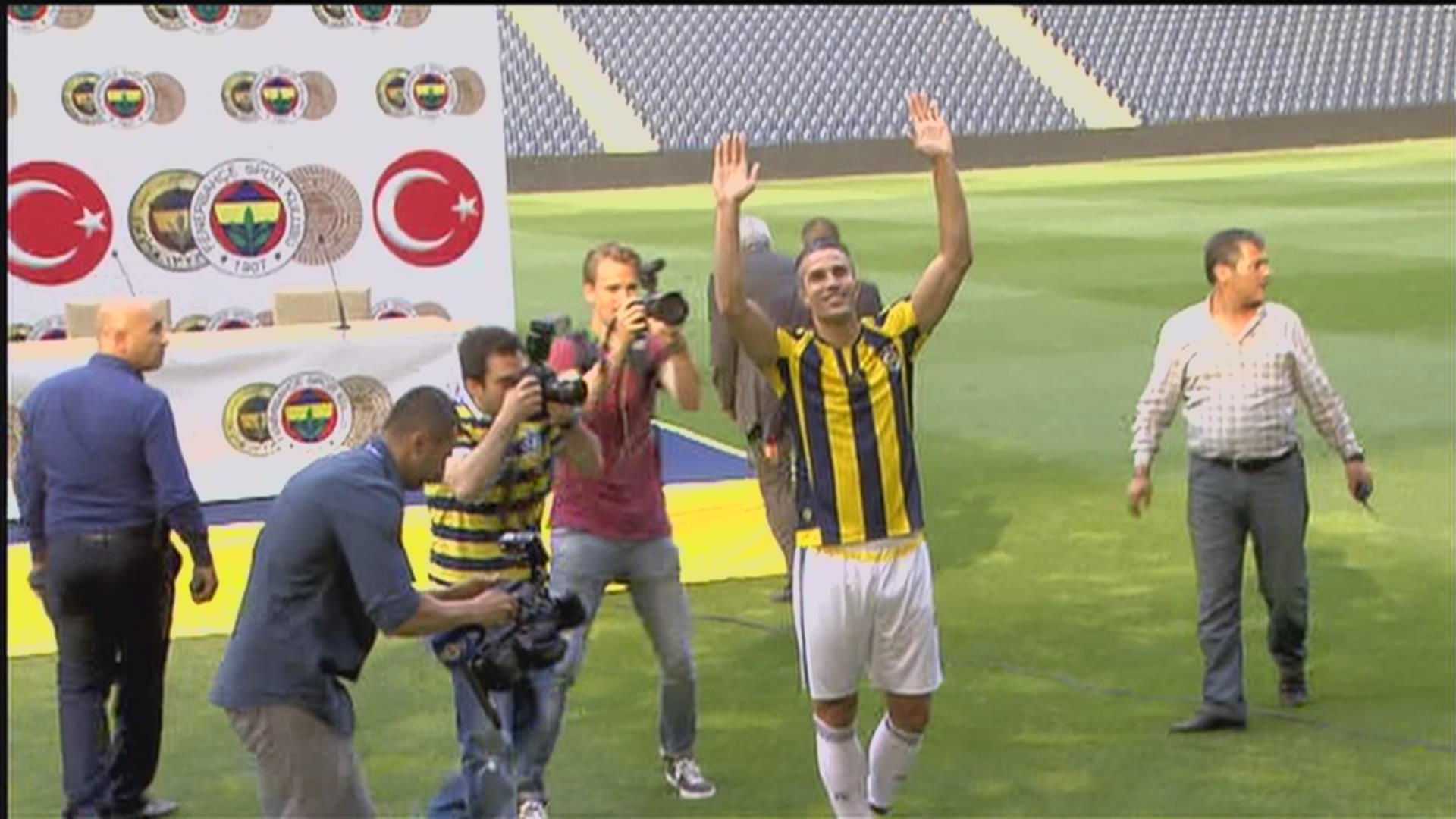 Fenerbahce Football Old Couple : Fenerbahce S Tribute To A Couple That ...
