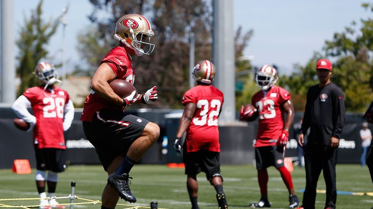 Jarryd Hayne makes 49ers' final roster 