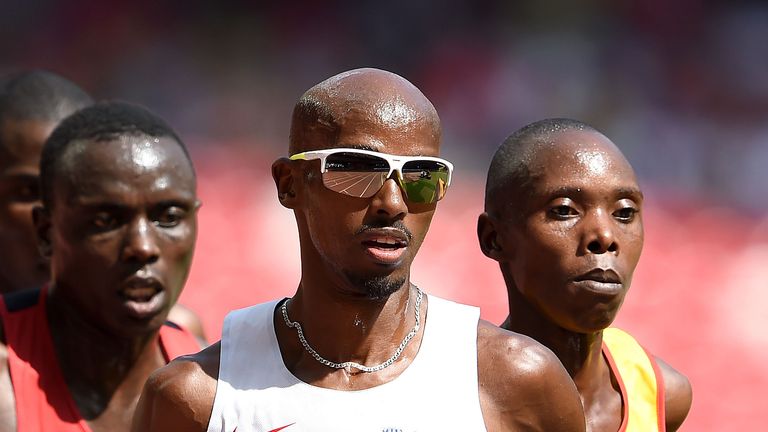 Mo Farah is safely through to the 5,000m final in Beijing