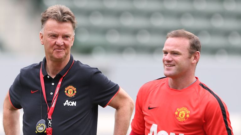 Wayne Rooney admite que estaba devastado cuando Louis van Gaal fue despedido por Man Utd