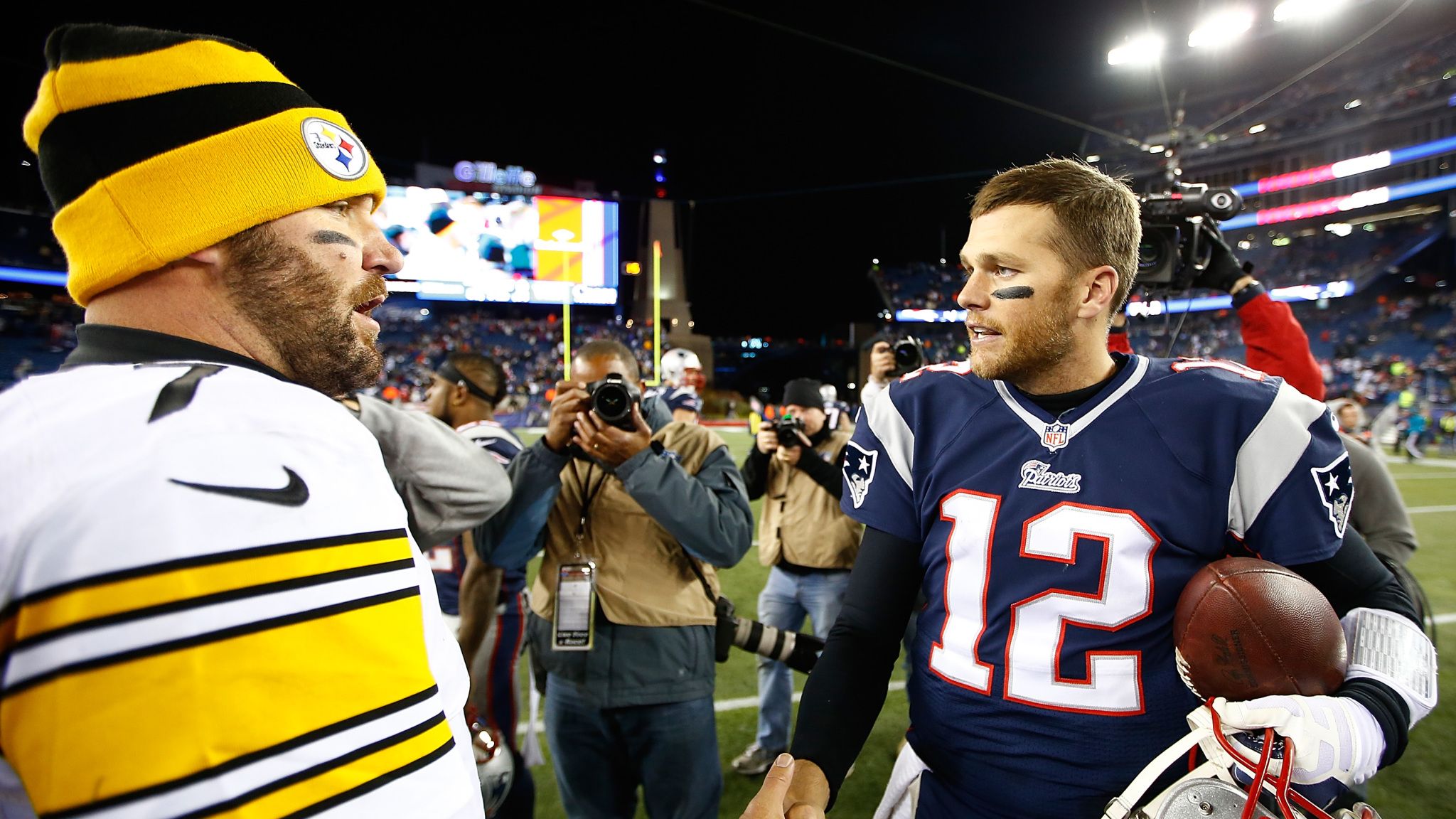 Steelers' Ben Roethlisberger asks rival Tom Brady for his jersey