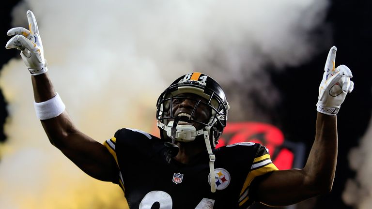 Is A.J. Brown related to Antonio Brown? Exploring the relationship between  WRs