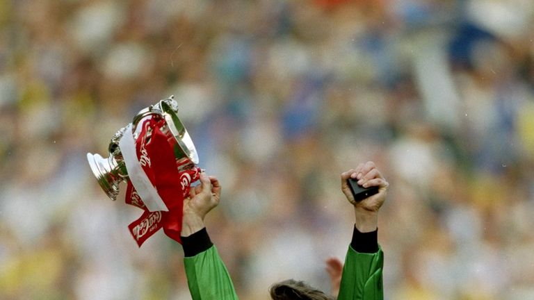 David Seaman celebrates after Arsenal won the League Cup in 1993