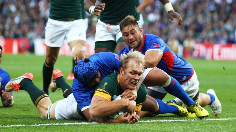 Schalk Burger crosses for South Africa's third try of the match. 