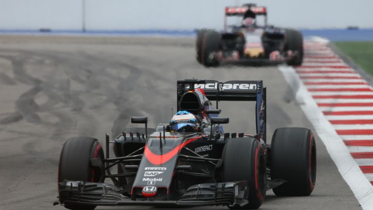 Fernando Alonso: Ran upgraded engine briefly in Russia