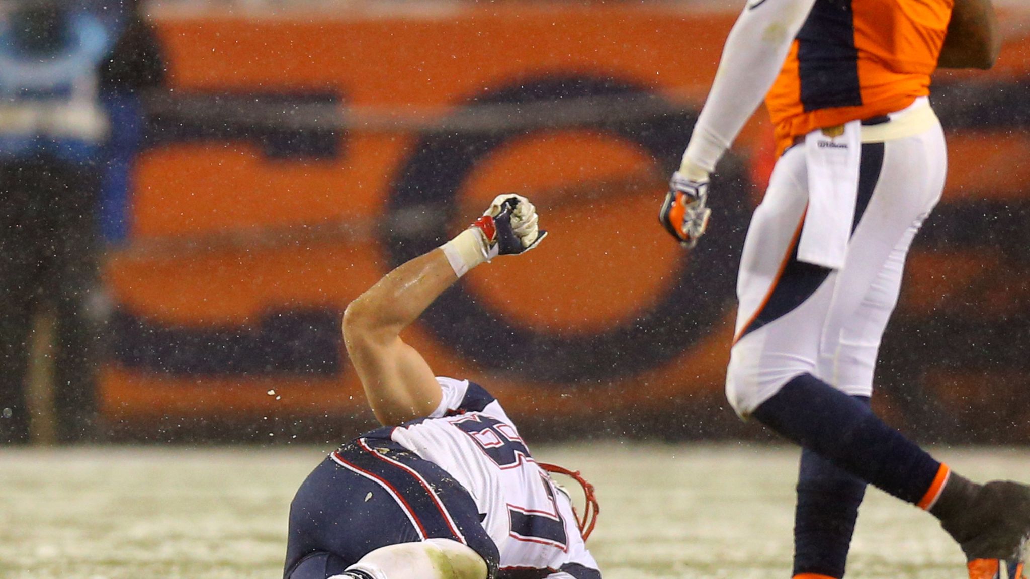 Is Rob Gronkowski playing on Monday night? Fantasy injury update