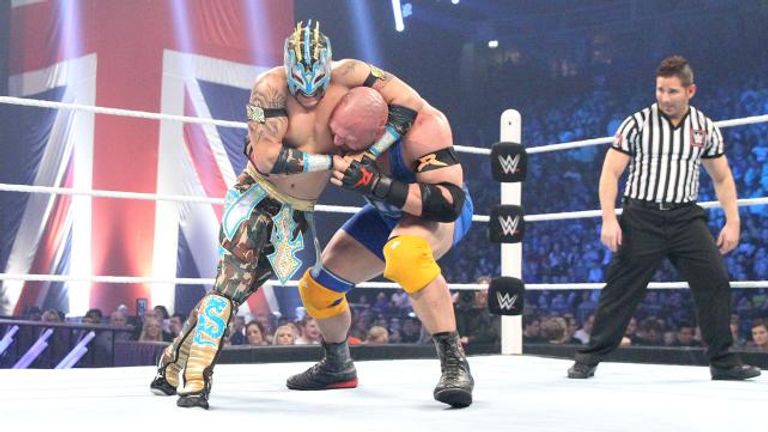 Kalisto beat Ryback with Salida del Sol