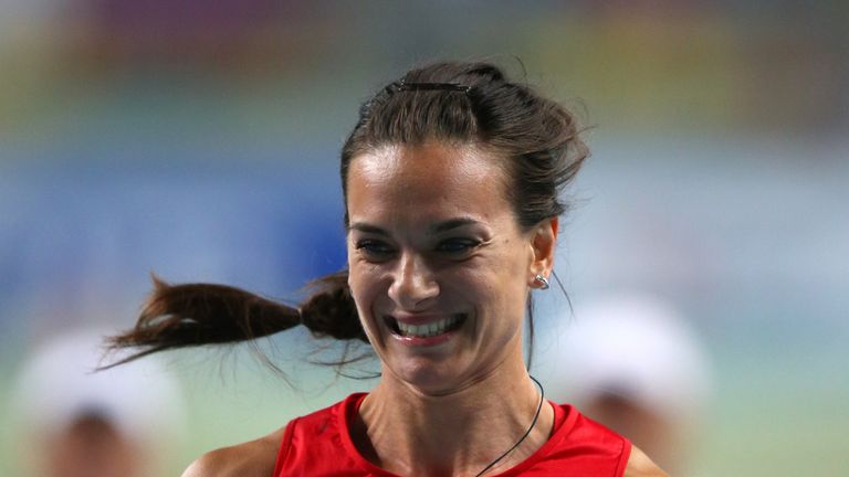 Yelena Isinbayeva feels the IAAF should investigate Russian athletes on an individual basis