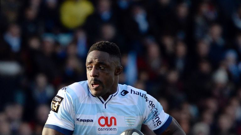 Racing  92's French flanker Yannick Nyanga runs with the ball during the Top14 