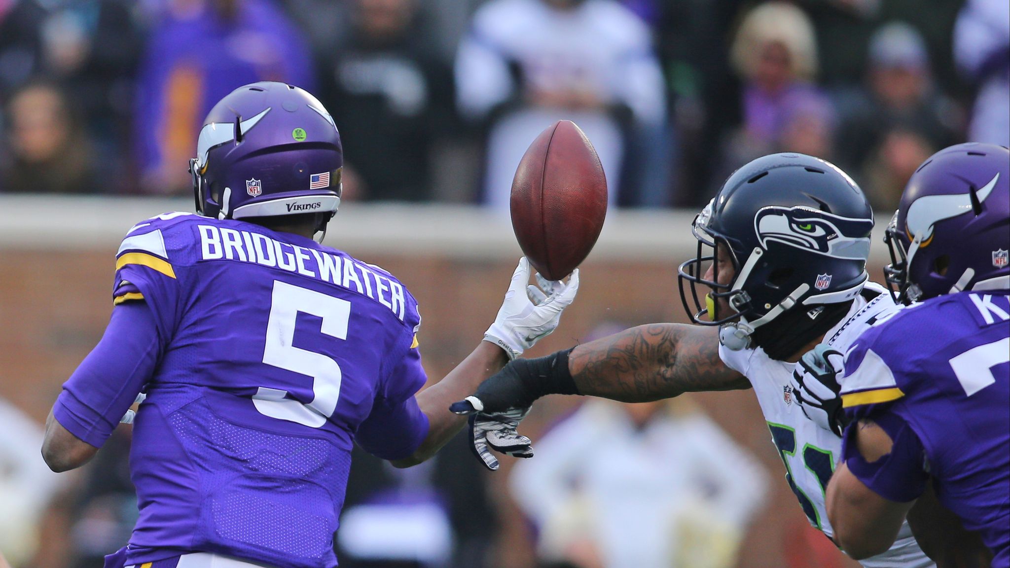 Seattle's Thomas Rawls Shows Up Viking's Adrian Peterson 