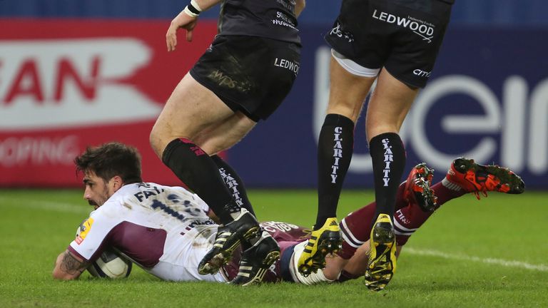 Felix Le Bourhis crossed for Bordeaux-Beagle's only try of the match giving the under-strength french side a 9-13 lead at the break.