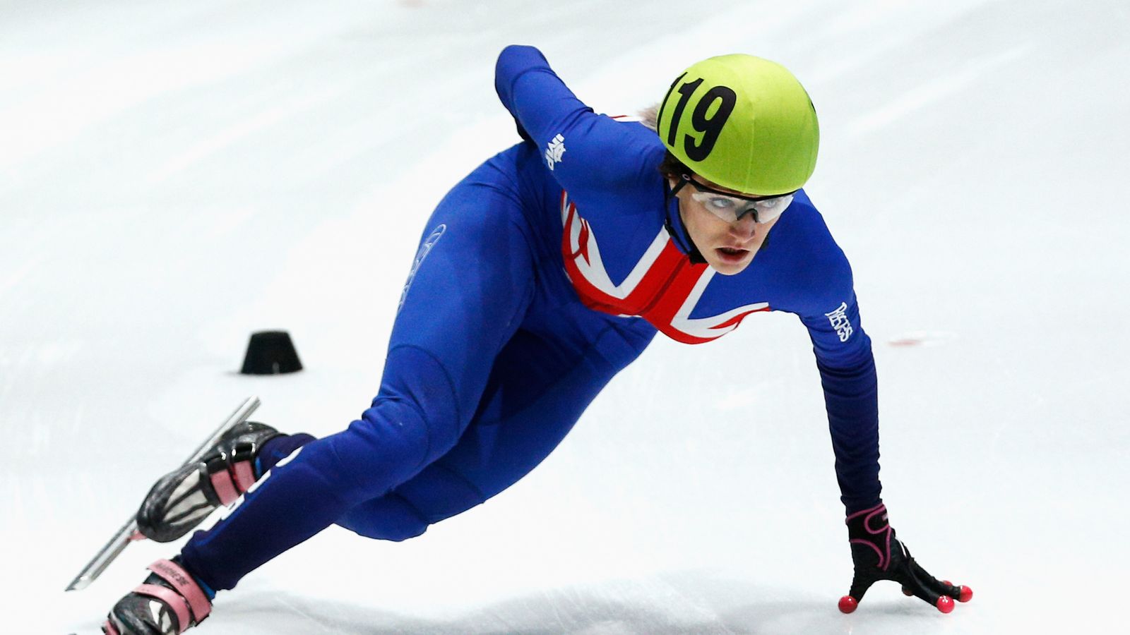 Elise Christie Defends Titles At European Short Track Speed Skating Championships News News 