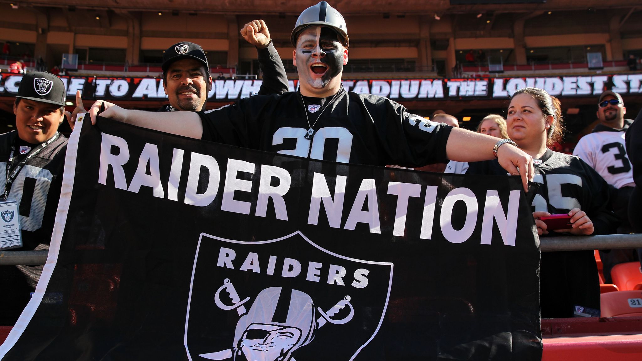 Oakland Raiders' fans with large presence at Rams' game in LA