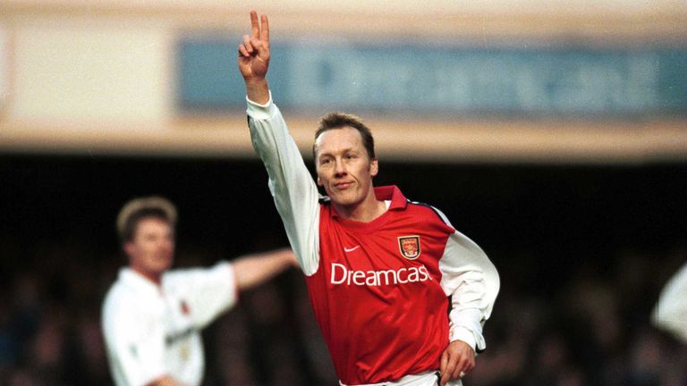 Lee Dixon says his Arsenal teammates would have ousted Sanchez and Ozil if they wanted to leave