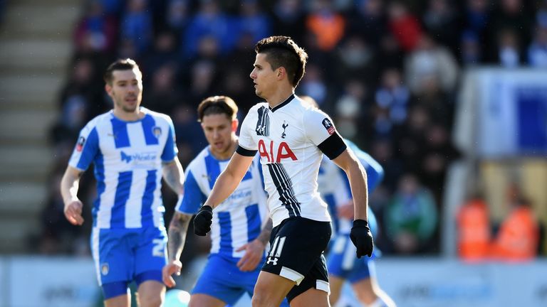 Erik Lamela struck the post
