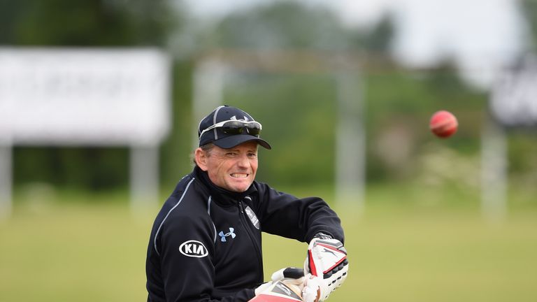 Surrey head coach Graham Ford leaves Surrey to return to Sri Lanka