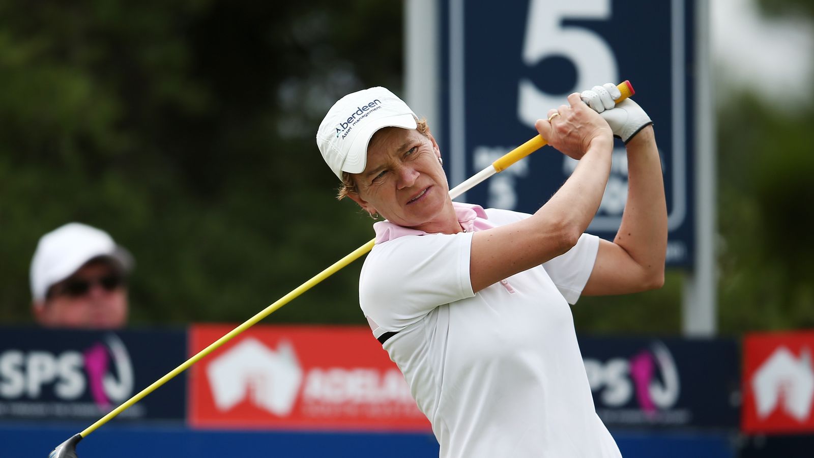 Jack Nicklaus sends support to halfway jointleader Catriona Matthew in Australia Golf News