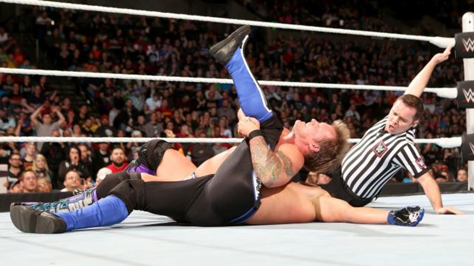 Wwe Smackdown Chris Jericho Beats Aj Styles In Rematch Wwe News