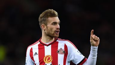 Image of Bolton are in talks with former Sunderland midfielder Jan Kirchhoff