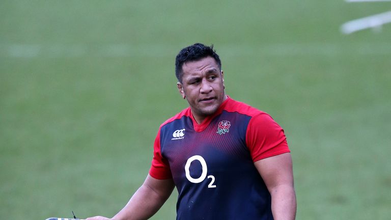 Mako Vunipola is 'carrying a bit' according to Will Carling