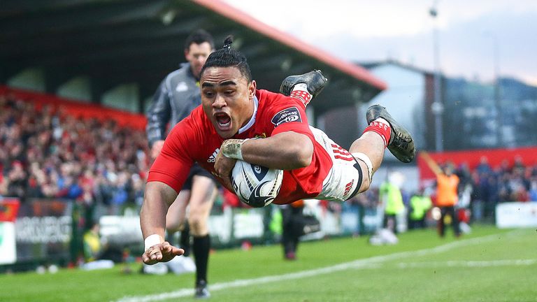 Francis Saili scores Munster's second try