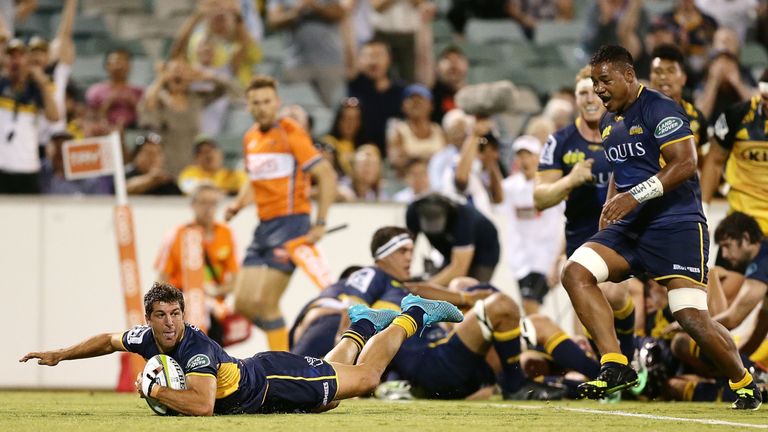 Tomas Cubelli scores his first Super Rugby try for the Brumbies