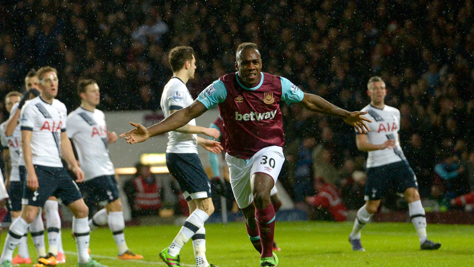 West Ham 1 - 0 Tottenham - Match Report & Highlights