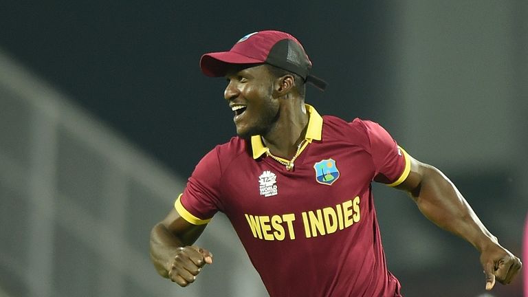 Darren Sammy celebrates after the wicket of South Africa's Hashim Amla falls