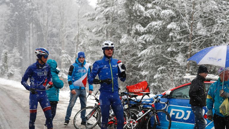 Riders covered 93km before racing was called off