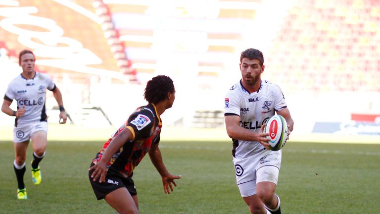 Le Roux helped the Sharks to the quarter-finals of Super Rugby