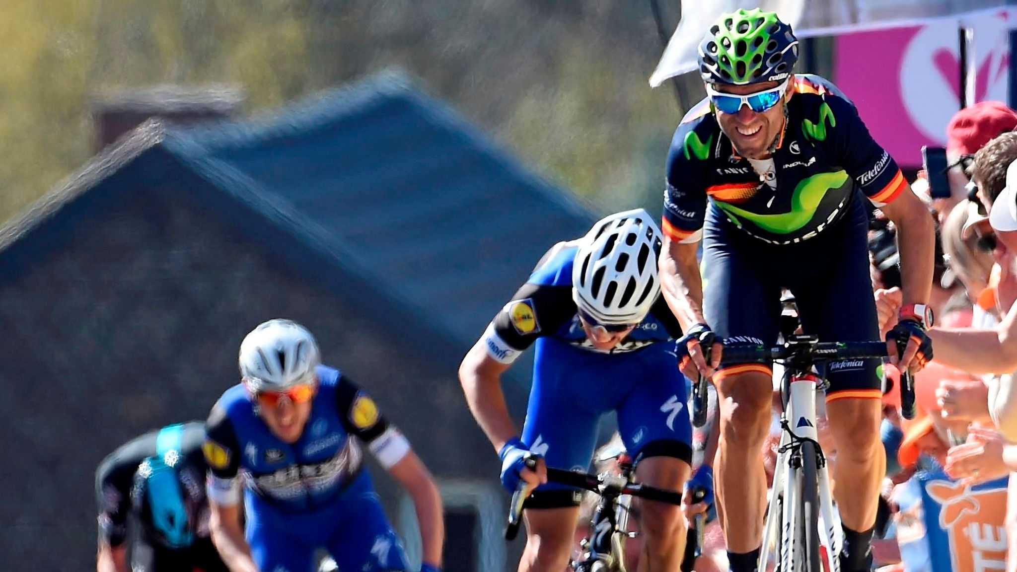 Alejandro Valverde finally wins the rainbow jersey