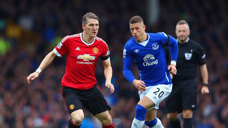 Schweinsteiger in action for Manchester United against Everton