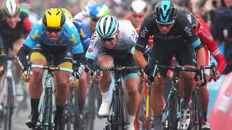 Danny van Poppel (right) edged out Dylan van Groenewegen (left) in Doncaster