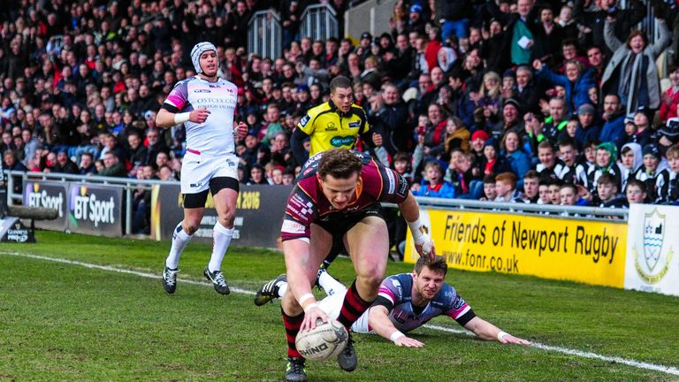 Dragons' Hallam Amos scores his side's first try
