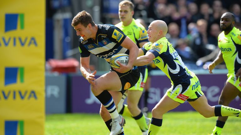 Ollie Devoto powers over for Bath's first try