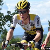 Steven Kruijswijk led the Giro d'Italia with three stages to go but finished fourth