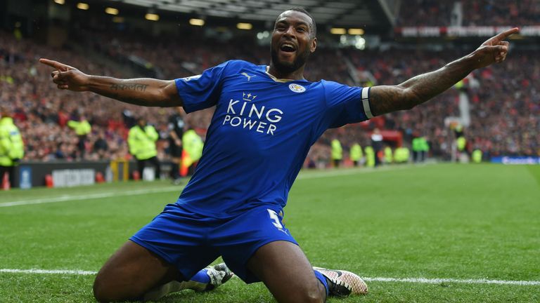 Wes Morgan remains Leicester captain