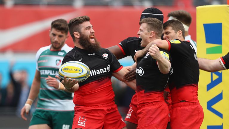 Saracens scored five tries in their win over Leicester