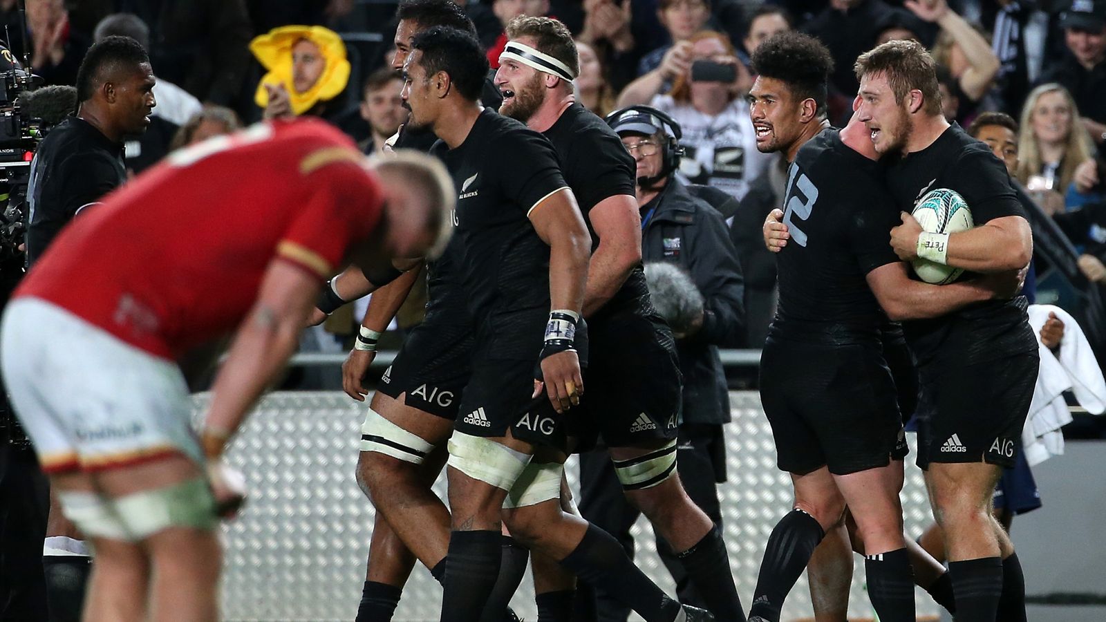 New Zealand 39 - 21 Wales - Match Report & Highlights