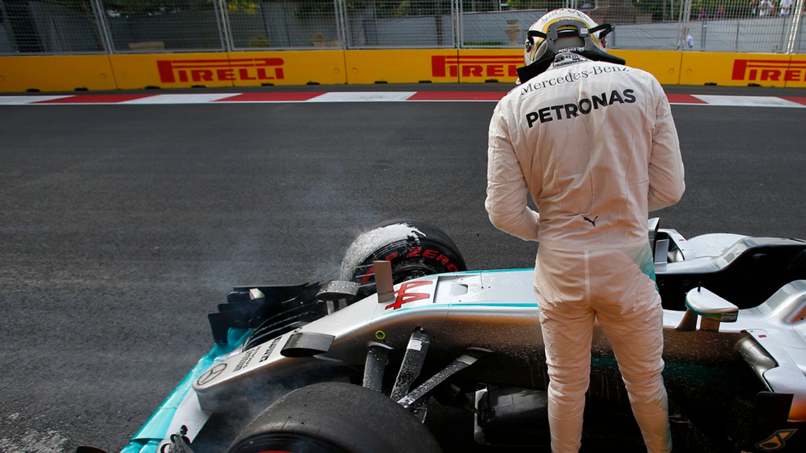 Lewis Hamilton s European GP qualifying crash analysis 