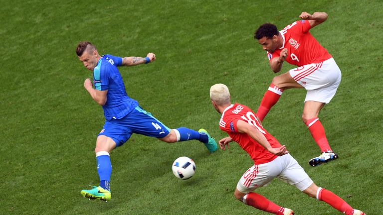 Hal Robson-Kanu shoots to score the winner