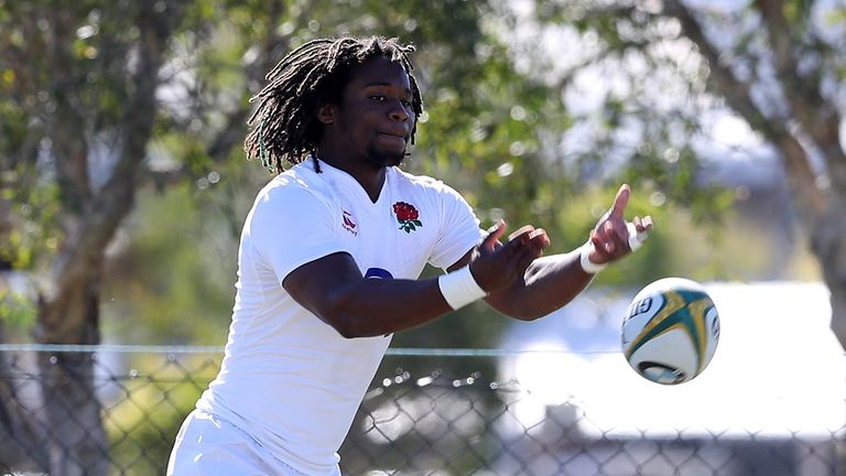 Marland Yarde passes the ball during the England training session held at Sanctuary Cove on Thursday