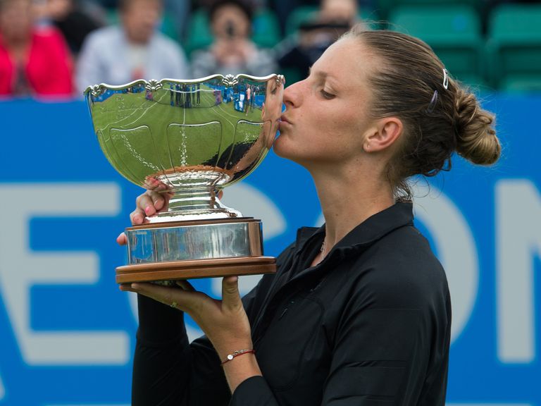 Karolína Plíšková s trofejí