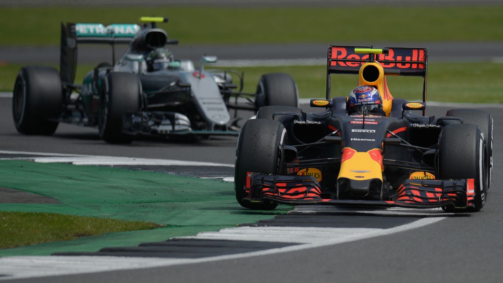 Max Verstappen Overtakes Nico Rosberg In British GP | F1 News